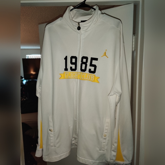 Flawless vintage Jordan jacket women's XL white black and gold new without tags - Picture 1 of 6